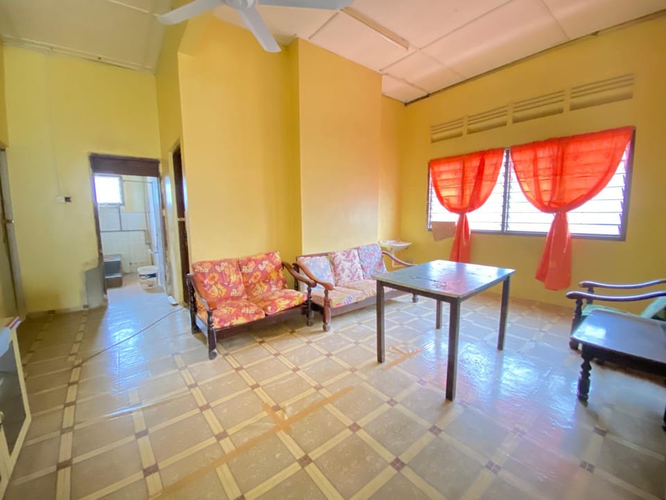 MY Gunung Homestay Vintage House in Malaysia