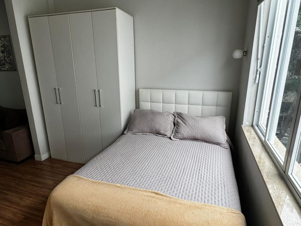 Studio Leblon proximo praia posto 11 Apartment in Rio de Janeiro