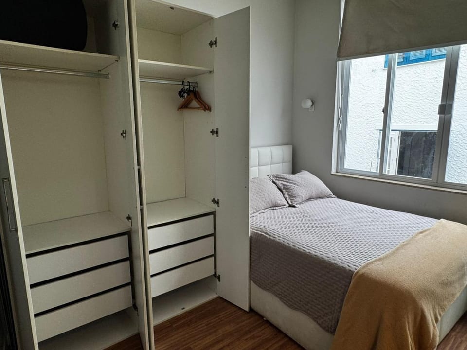 Studio Leblon proximo praia posto 11 Apartment in Rio de Janeiro