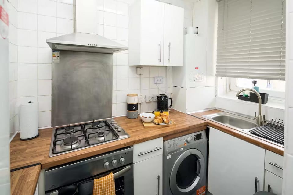 dishwasher, oven, stove, toaster, washing machine, kitchen