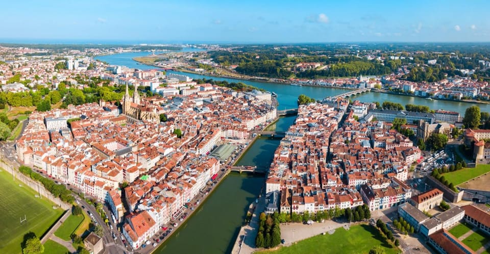 studio entre Bayonne & Anglet avec parking Apartment in Anglet