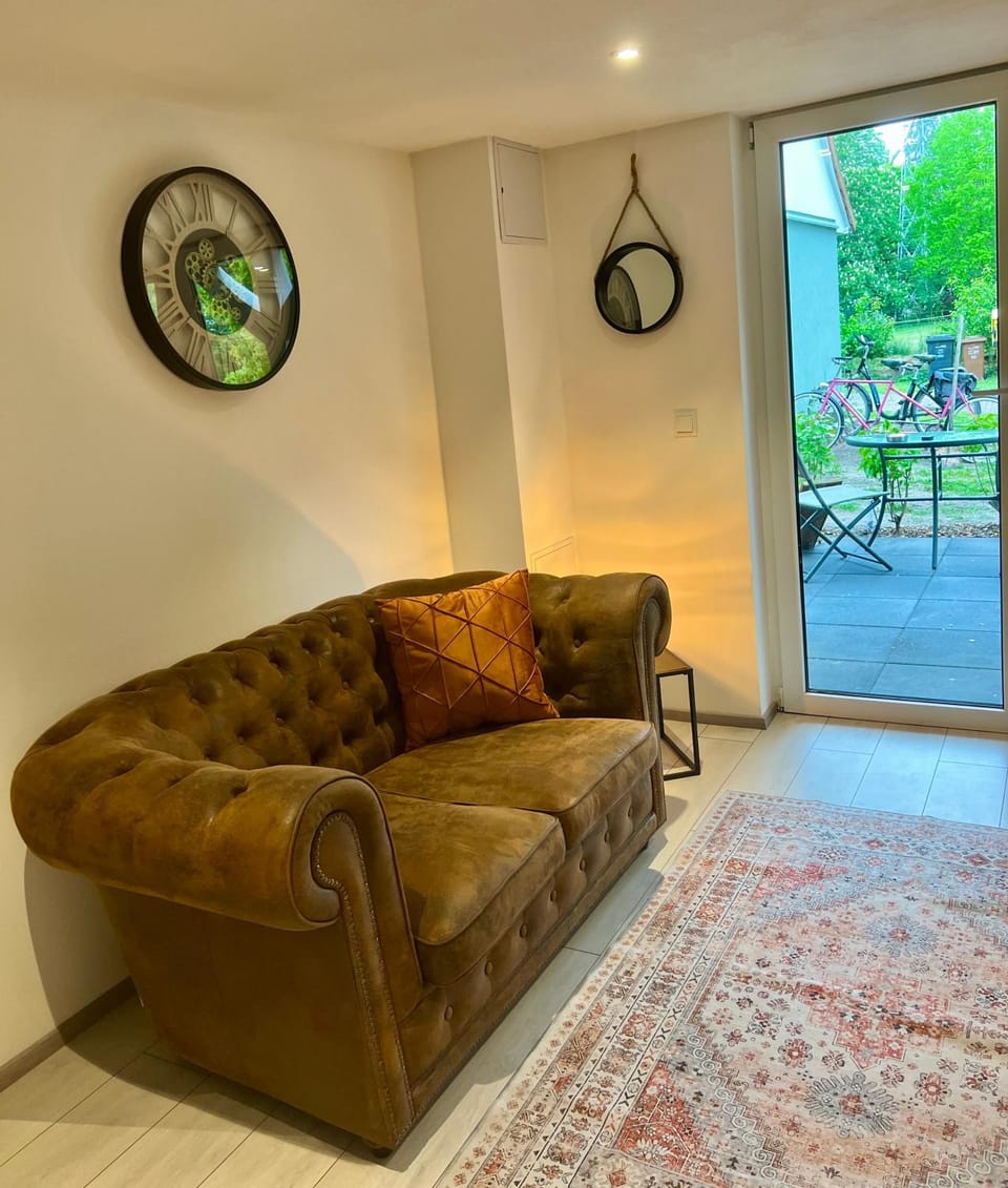 Living room, Garden view