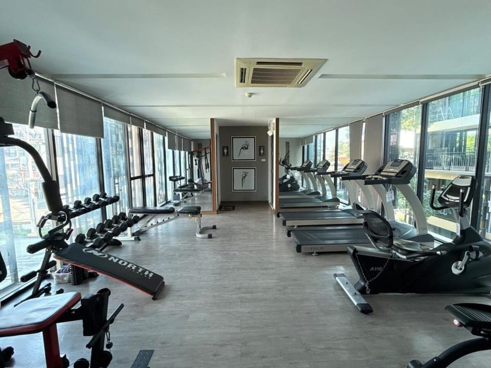 40 sqm room with balcony,Close to One Nimman,free pool gym and working space Apartment in Chiang Mai