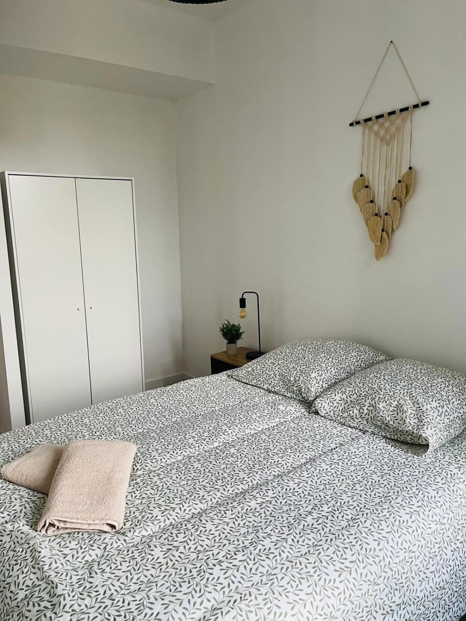 L'atypique l 2 chambres l Clim Apartment in Occitanie