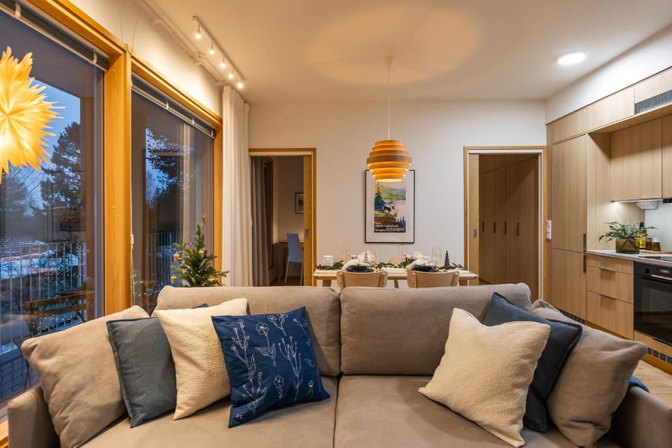 Living room, Dining area