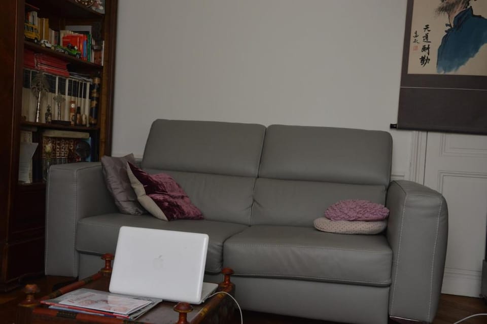 Appartement village Jourdain Apartment in Paris