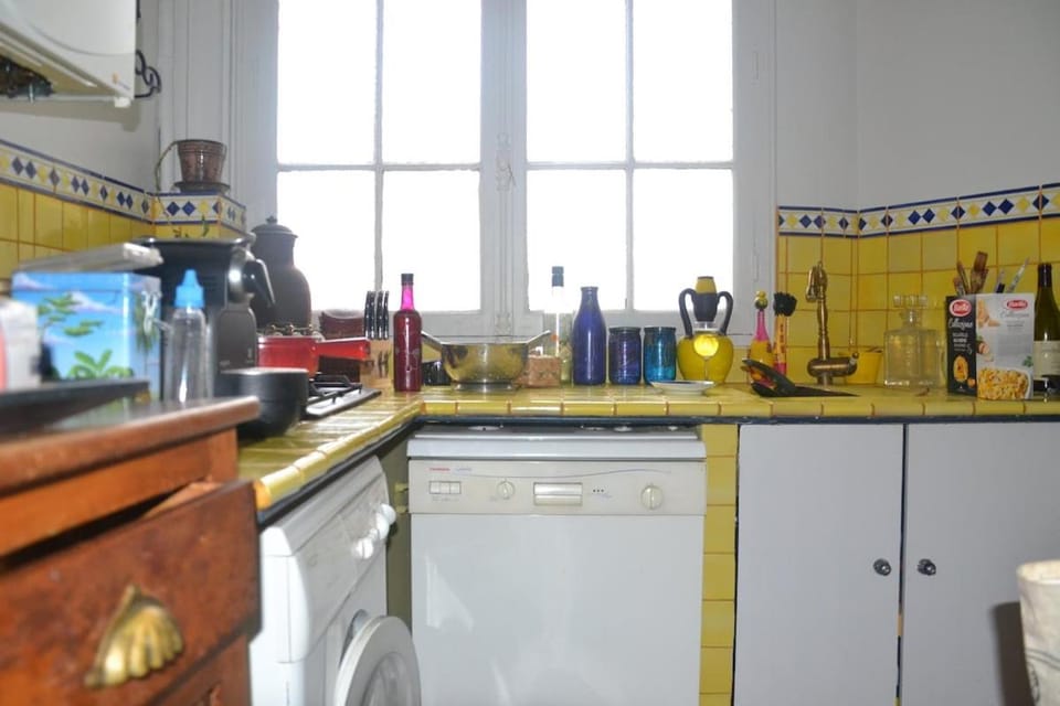 Appartement village Jourdain Apartment in Paris