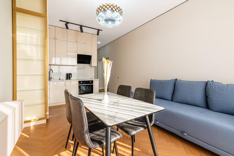 2-комн рядом с MEGA элегантный минимализм 6 чел Apartment in Almaty