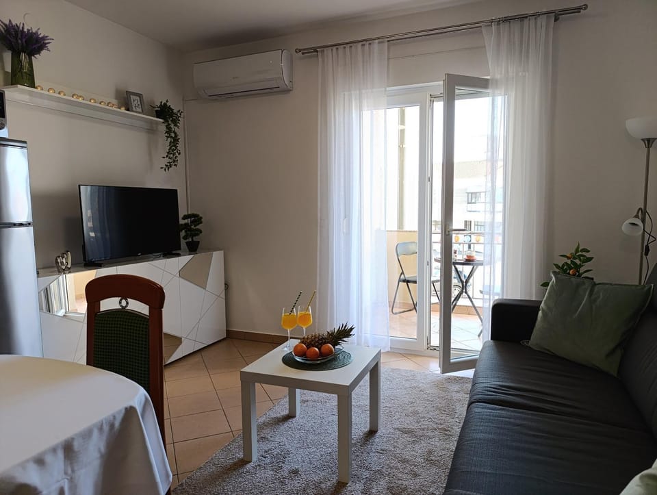 Tina's Seaside Place Apartment in Zadar