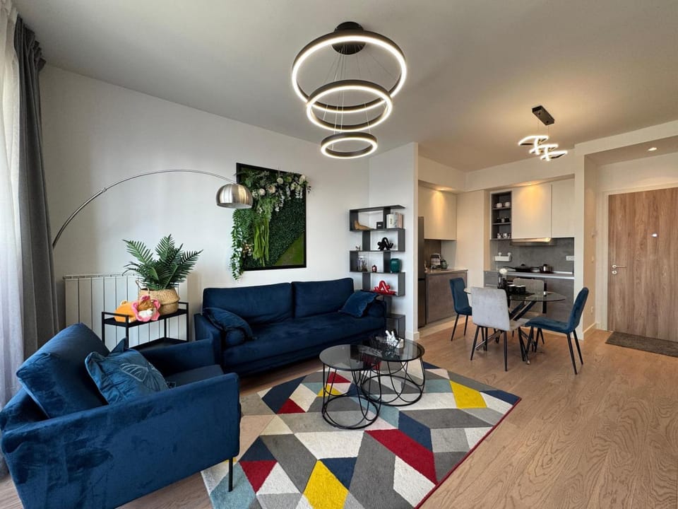 Living room, Food and drinks, Seating area, minibar