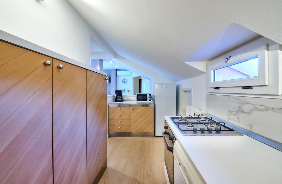 Kitchen or kitchenette, stove