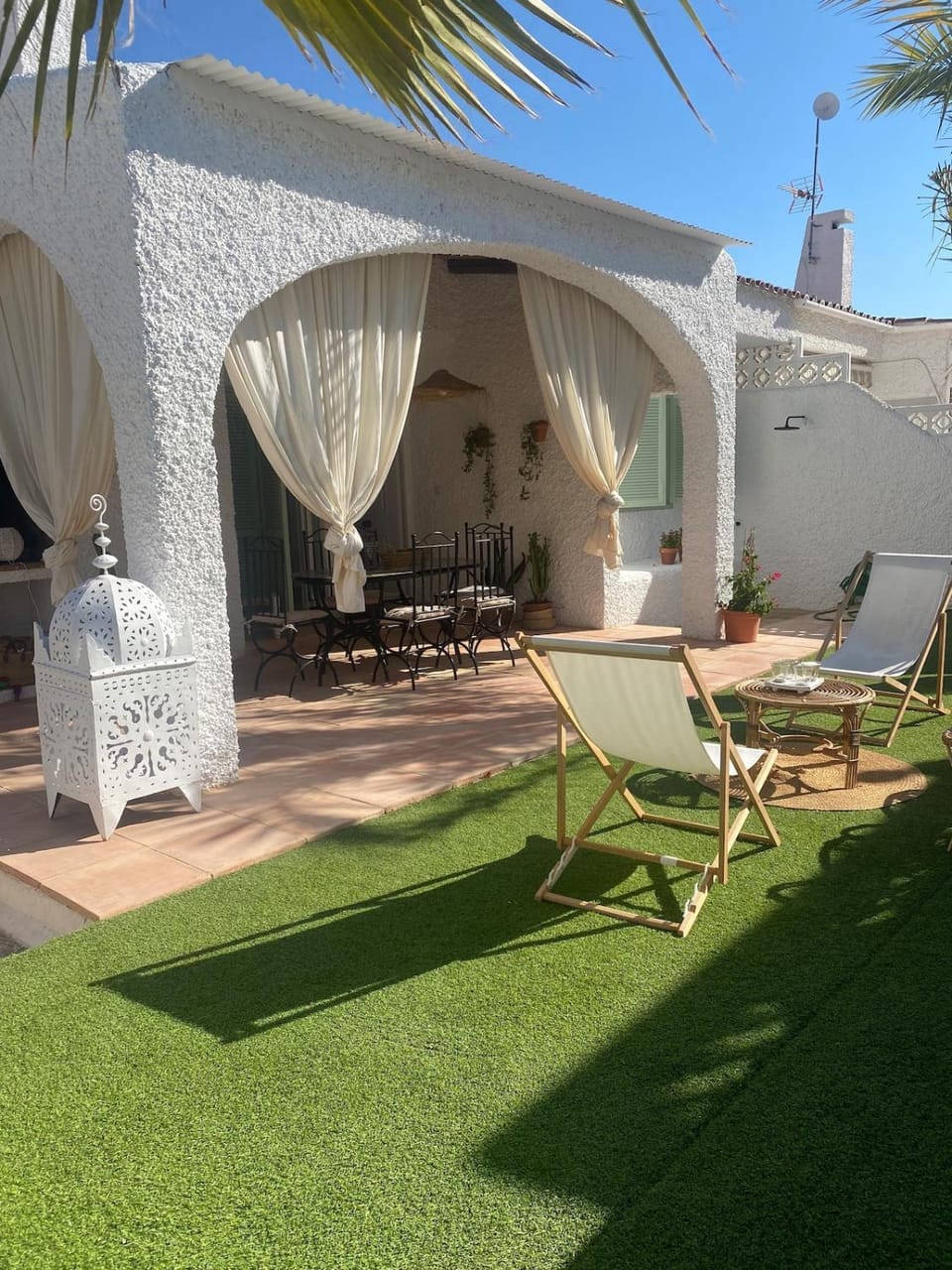 Patio, Garden, sunbed
