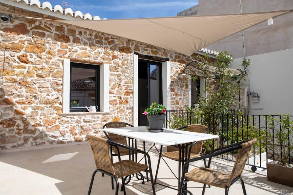 Property building, Patio, Day, View (from property/room), Balcony/Terrace, Living room, Seating area, Dining area
