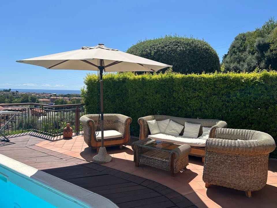 Villa Carly Taormina apartment with private pool House in Sicily