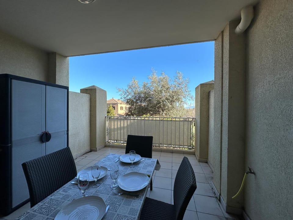 Balcony/Terrace, Dining area