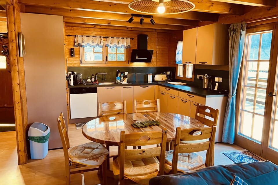 BEAUTIFUL CHALET in nature near Gerardmer! Chalet in Gérardmer