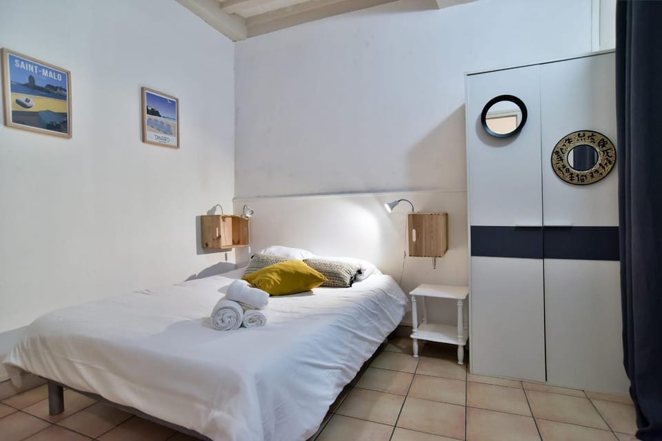 L'Amuros - Wifi - Intramuros Apartment in St-Malo