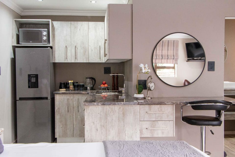 La Tranquil Bed and Breakfast in Gauteng