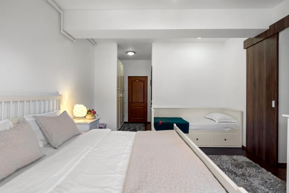Bed, Photo of the whole room, Bedroom, wardrobe