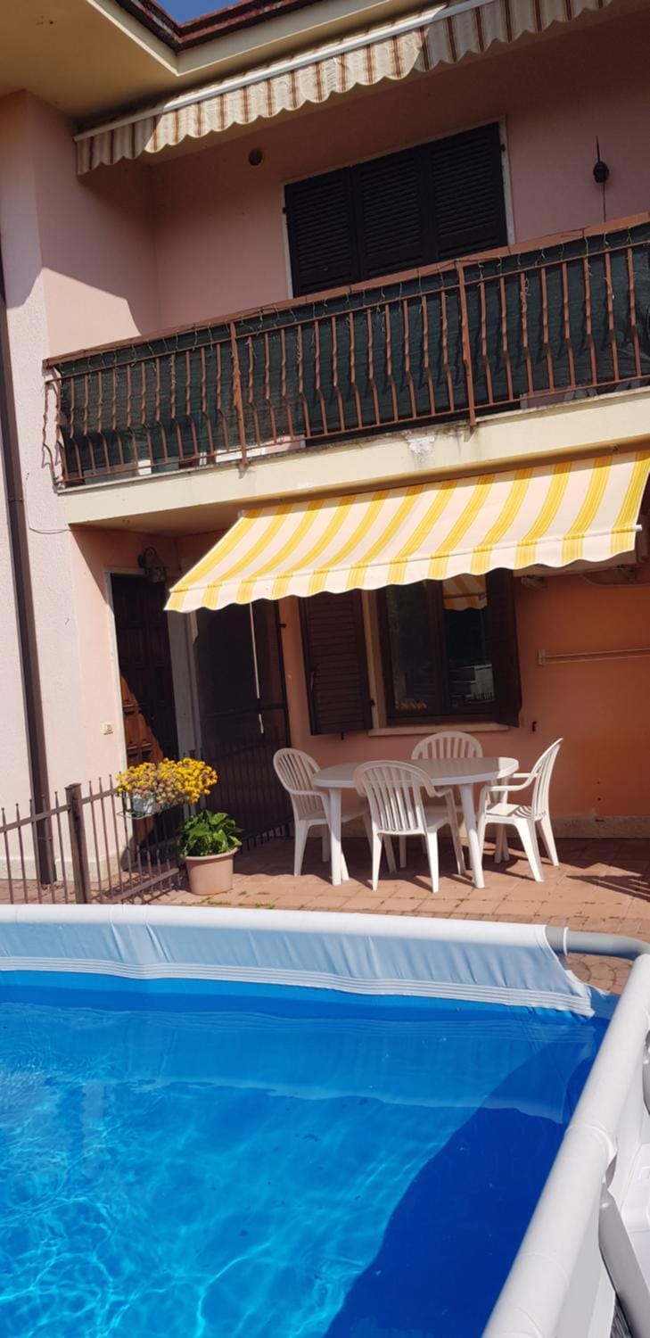 Patio, Day, Balcony/Terrace