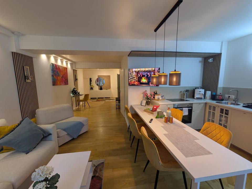 Munich Top Place direkt am Karlsplatz - Stachus 70 qm mit 2 Schlafzimmer Apartment Mila Apartment in Munich
