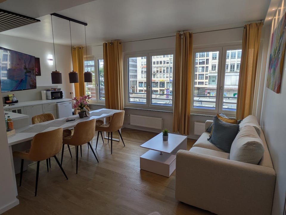 Munich Top Place direkt am Karlsplatz - Stachus 70 qm mit 2 Schlafzimmer Apartment Mila Apartment in Munich