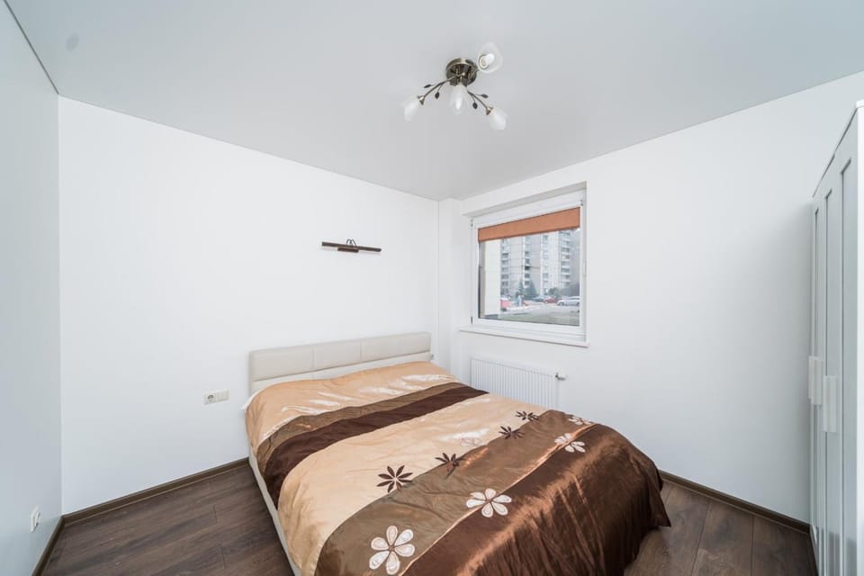 Erdvus triju kambariu butas, naujos statybos name Apartment in Lithuania