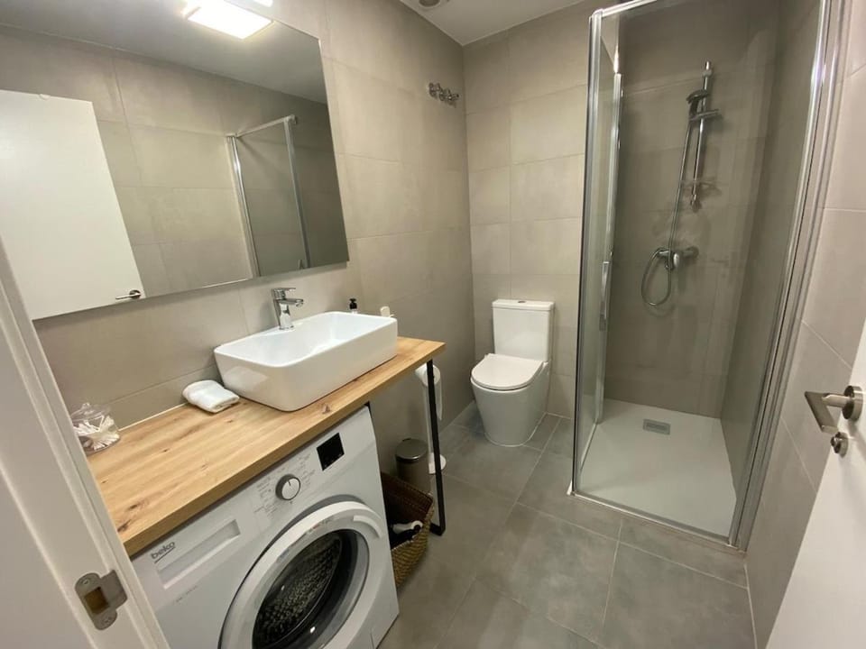 Shower, Bathroom, washing machine