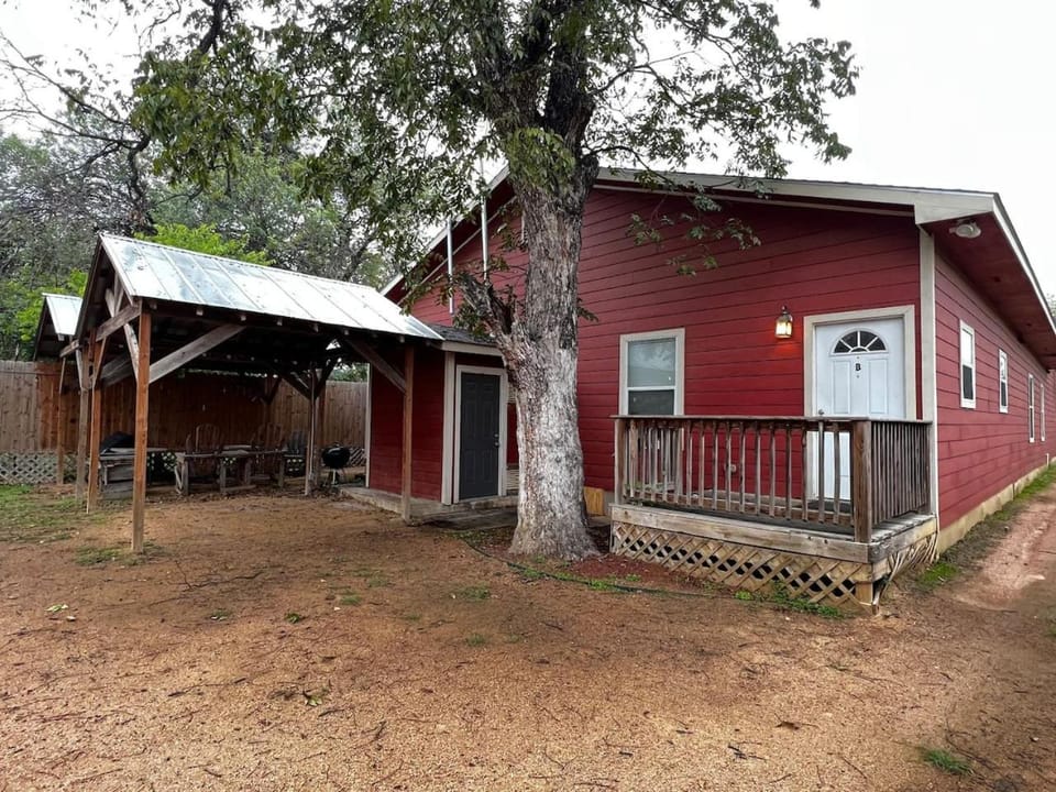 Comfortable 2-Queen Suite Near Hospital WB3 House in San Antonio