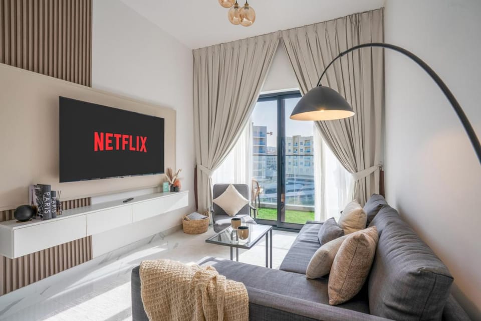 Communal lounge/ TV room, TV and multimedia, Seating area