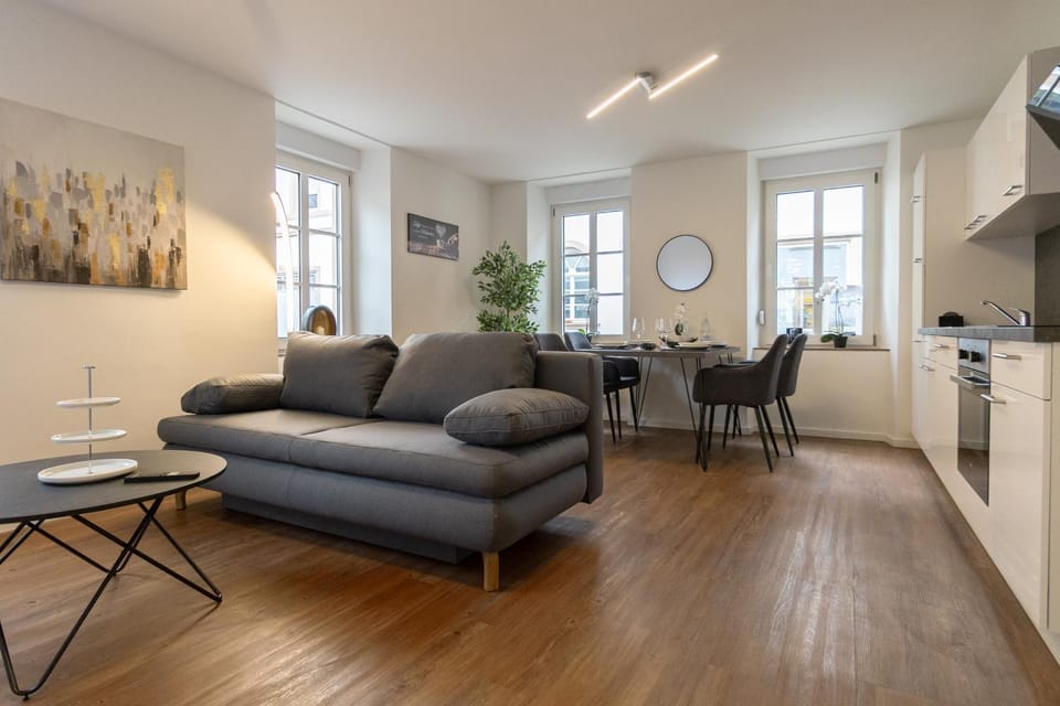 TV and multimedia, Kitchen or kitchenette, Living room, Seating area, Dining area, minibar