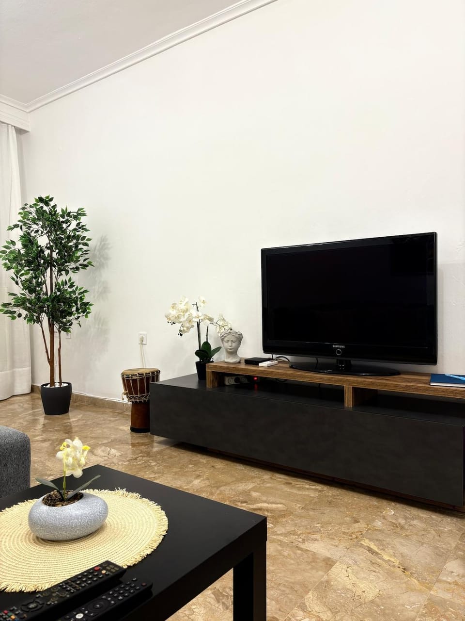 Myrsini's residents apartment with private parking Apartment in Thessaloniki
