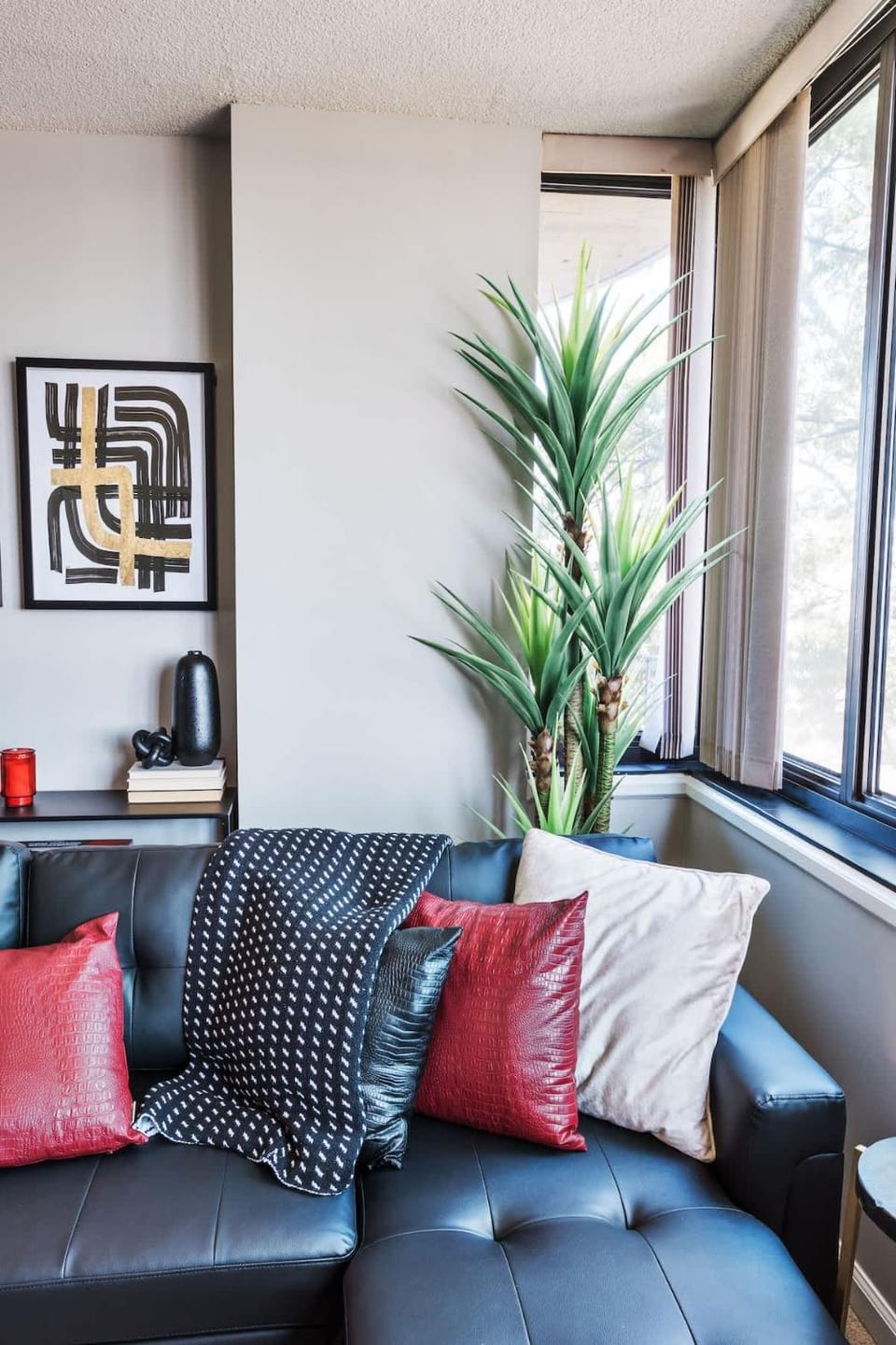 Modern condo closest to the University of SC Apartment in Columbia