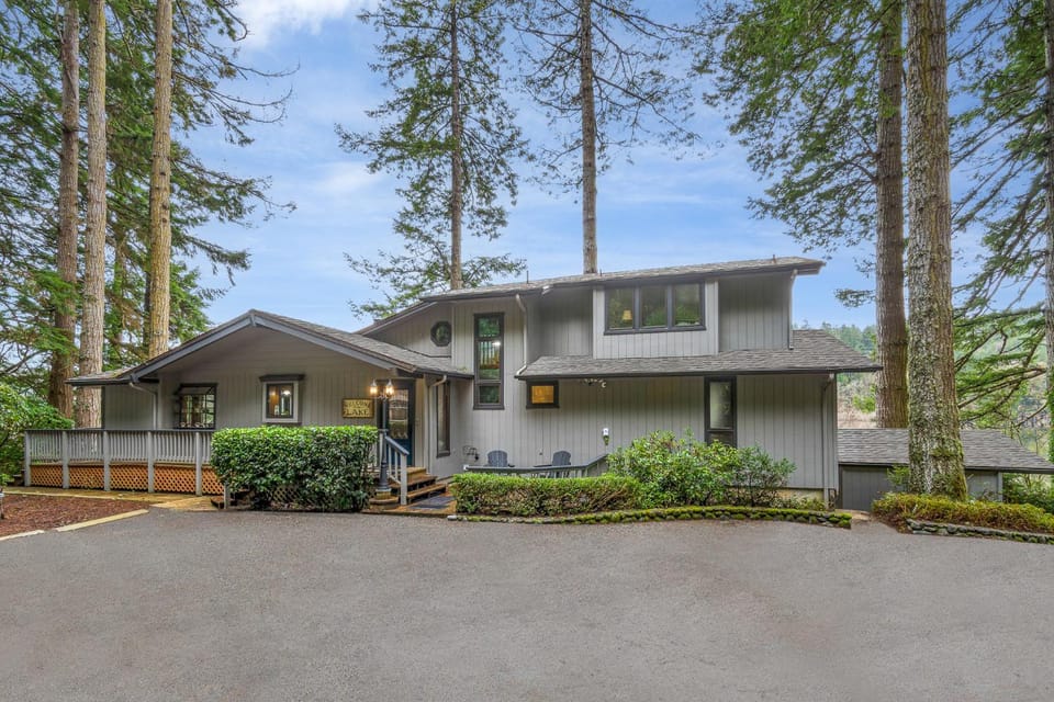 Property building, Day, Natural landscape