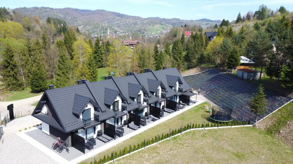 Property building, Natural landscape, Bird's eye view, Mountain view