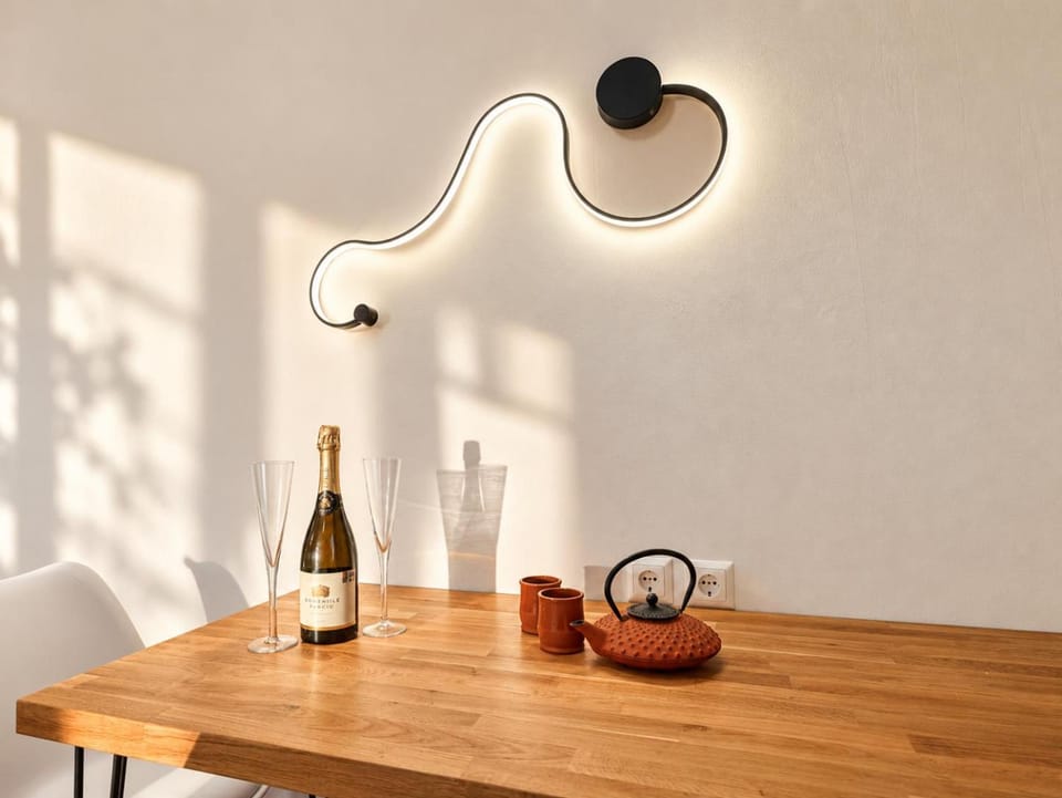 Food and drinks, Dining area, Drinks, Alcoholic drinks