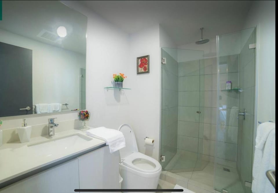 Secrt Sabana 2BR · Spacious & Bright · Parking, Pool & Gym · Apt 1101 Apartment in San Jose