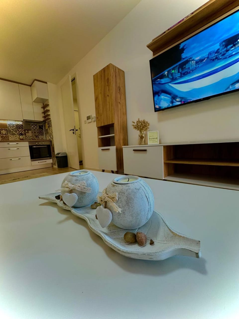 TV and multimedia, Kitchen or kitchenette