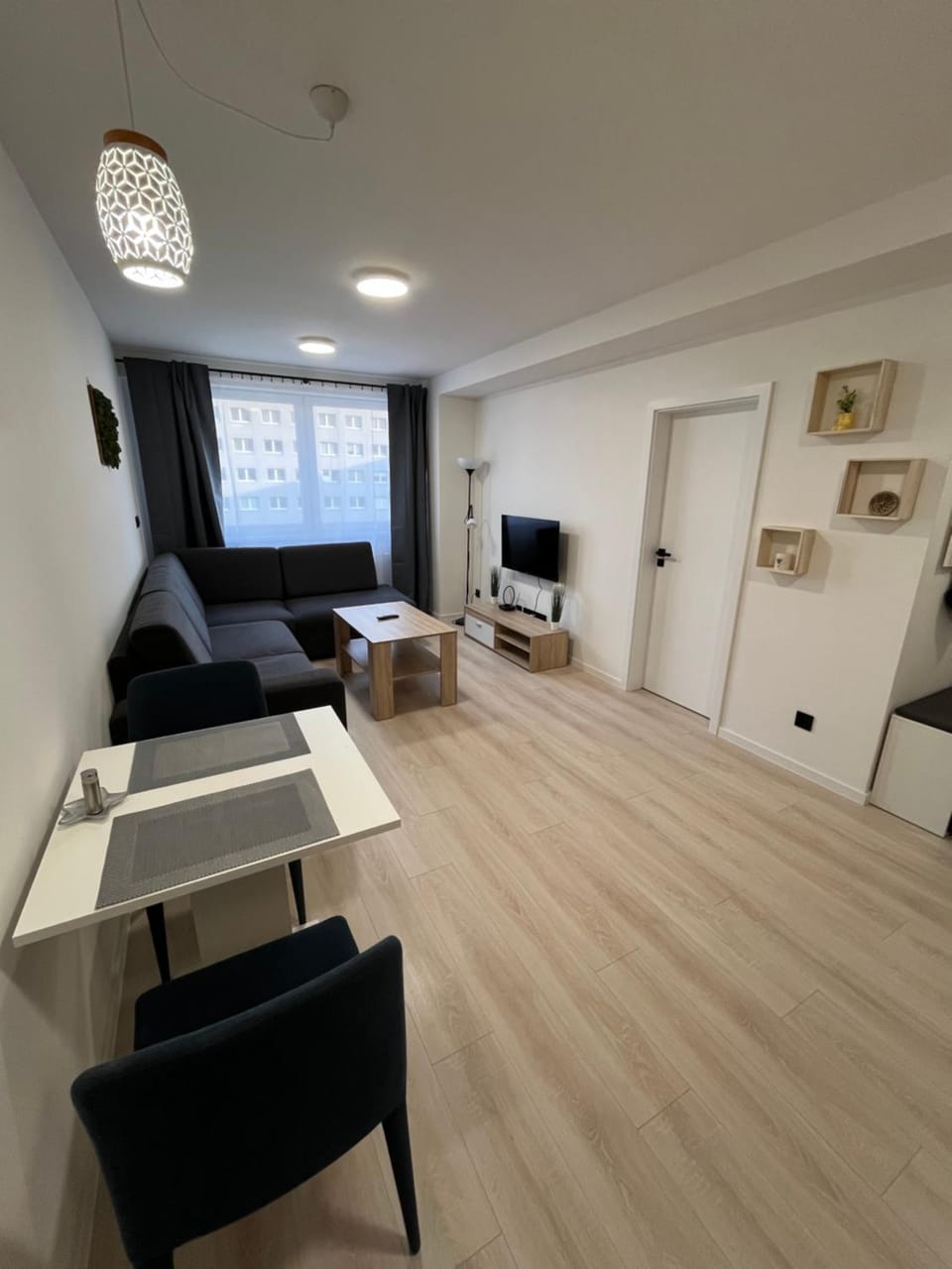 TV and multimedia, Living room, Seating area