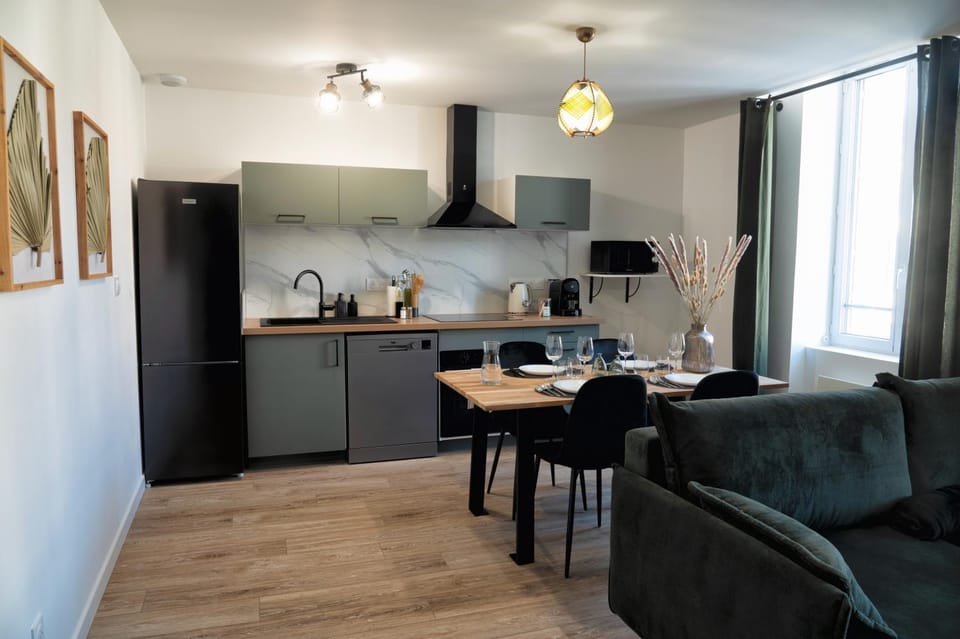 Living room, Dining area, kitchen