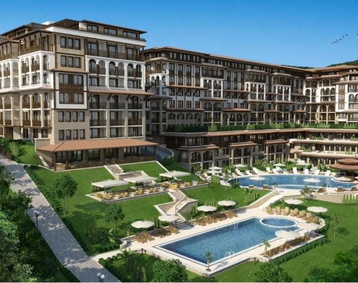 Pool view, Swimming pool