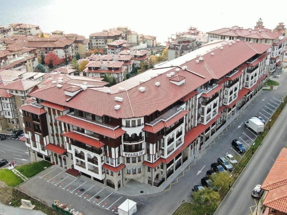 Property building, Day, Parking