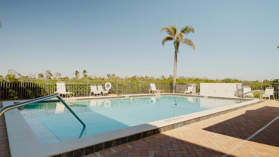 Admirals Bay 255 Apartment in Estero Island