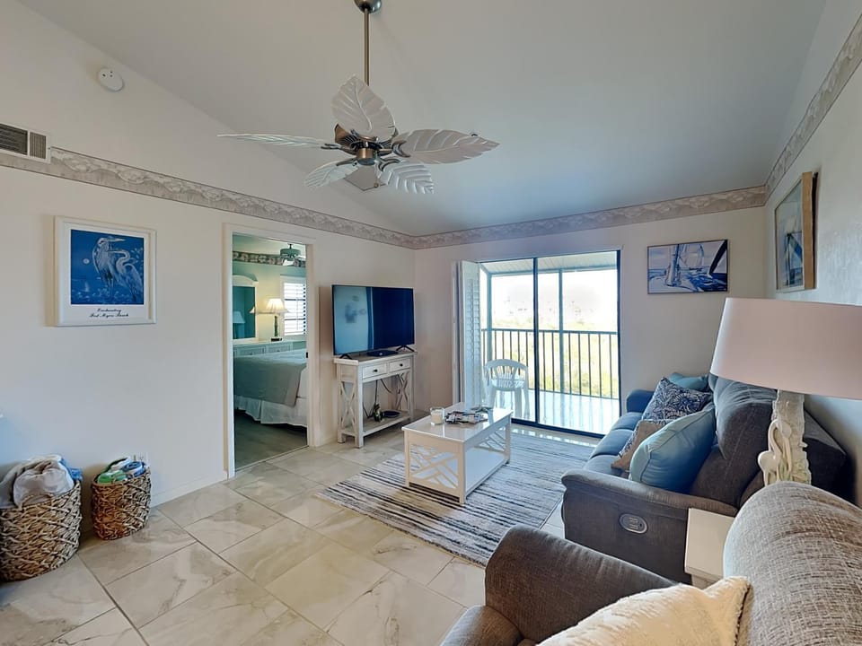 Admirals Bay 255 Apartment in Estero Island