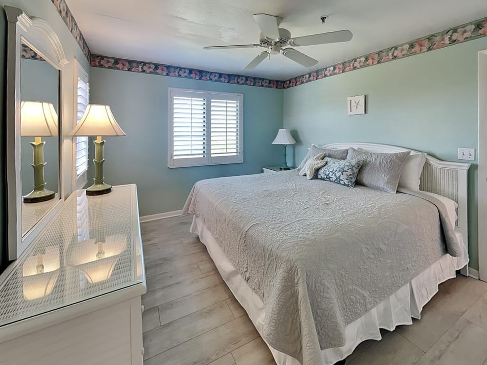 Admirals Bay 255 Apartment in Estero Island