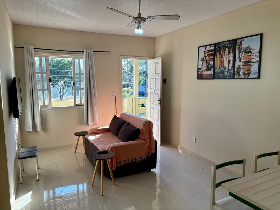 APARTAMENTO EM CABO FRIO À 1,9KM da PRAIA DO FORTE Apartment in Cabo Frio