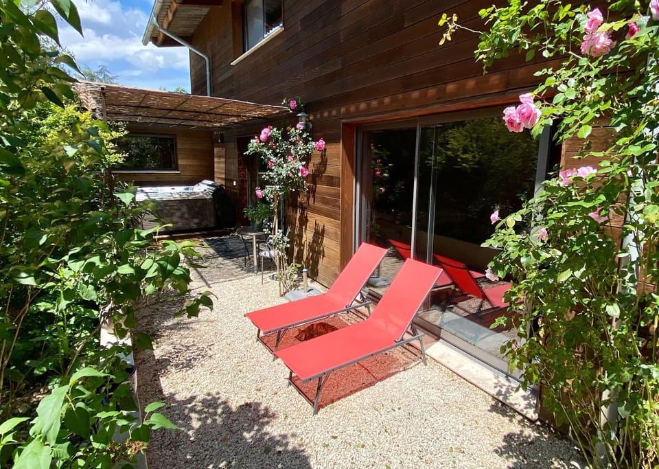 Patio, Garden, Balcony/Terrace, sunbed