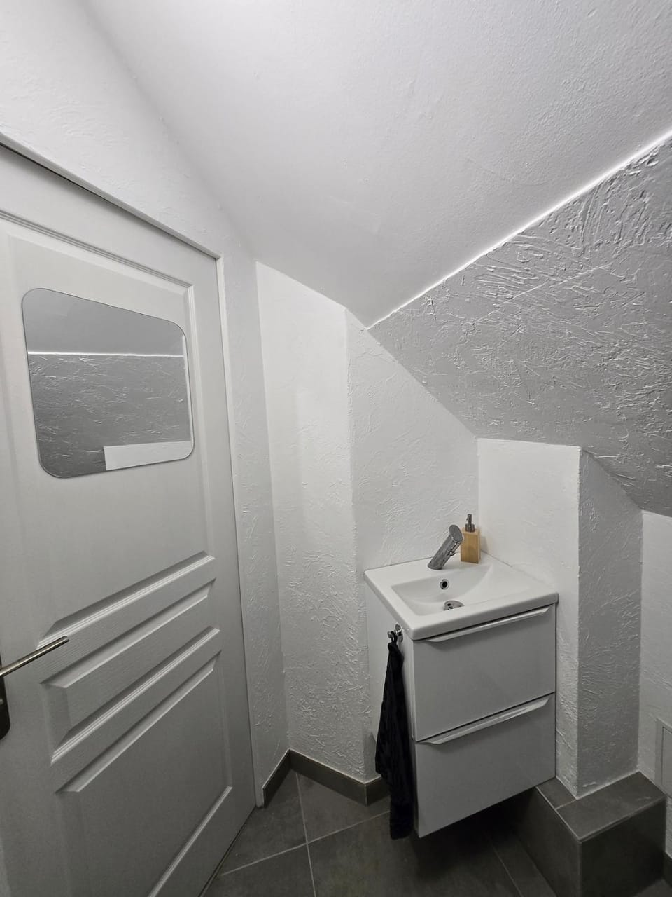 Combles dans le quartier de la gare de Strasbourg Apartment in Strasbourg