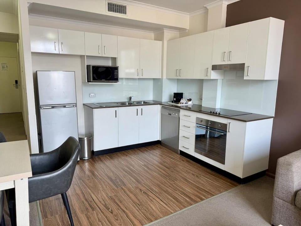 Darling Harbour Escape - Sydney 1 Bedroom - Pool-Gym-Aircon - City Views Apartment in Sydney