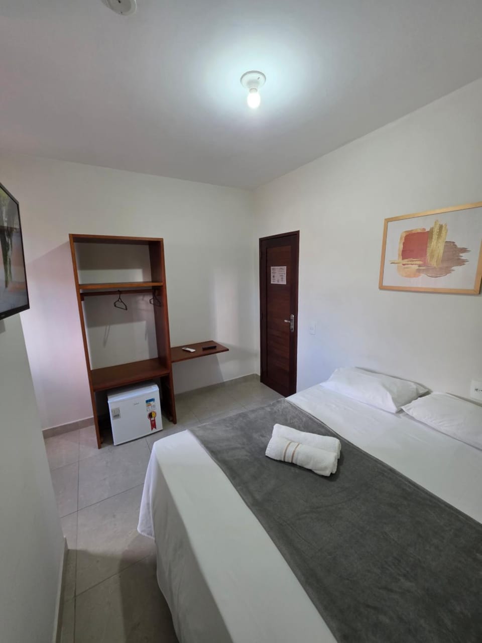 Bed, Photo of the whole room, Bedroom, minibar, towels, wardrobe